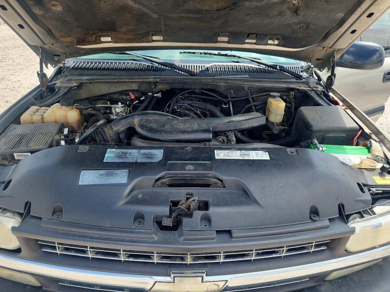 2001 CHEVROLET TAHOE
