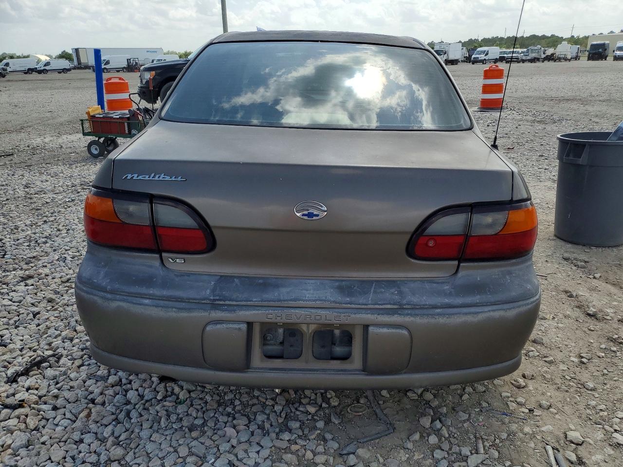 2001 CHEVROLET MALIBU