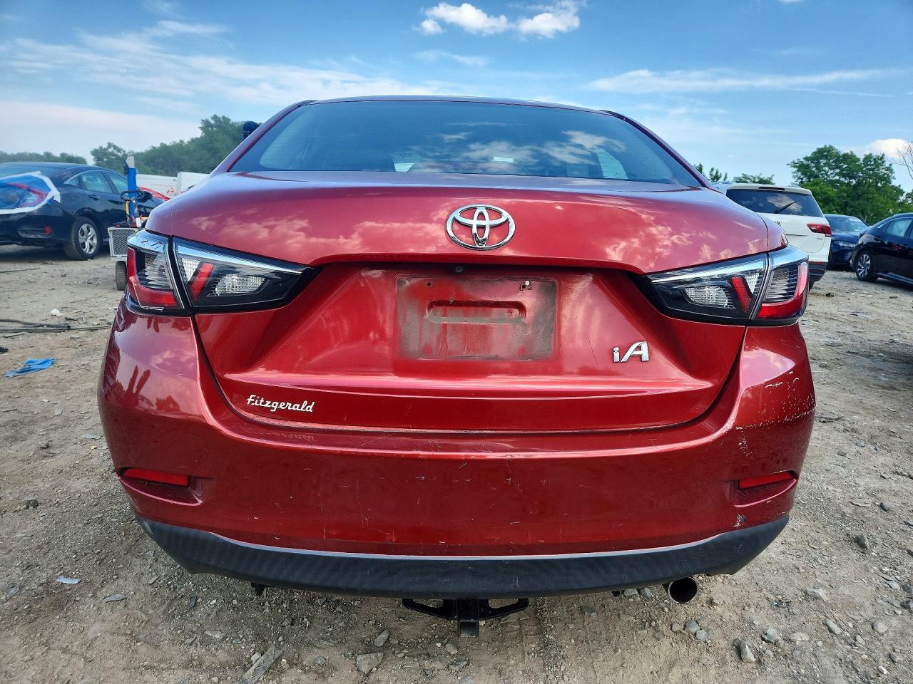 2017 TOYOTA YARIS