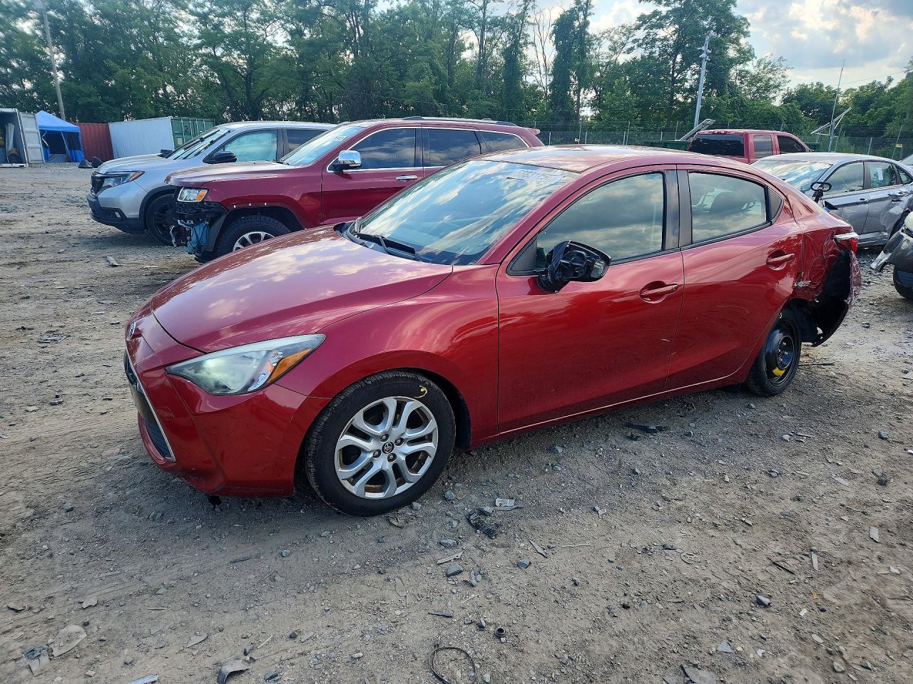 2017 TOYOTA YARIS