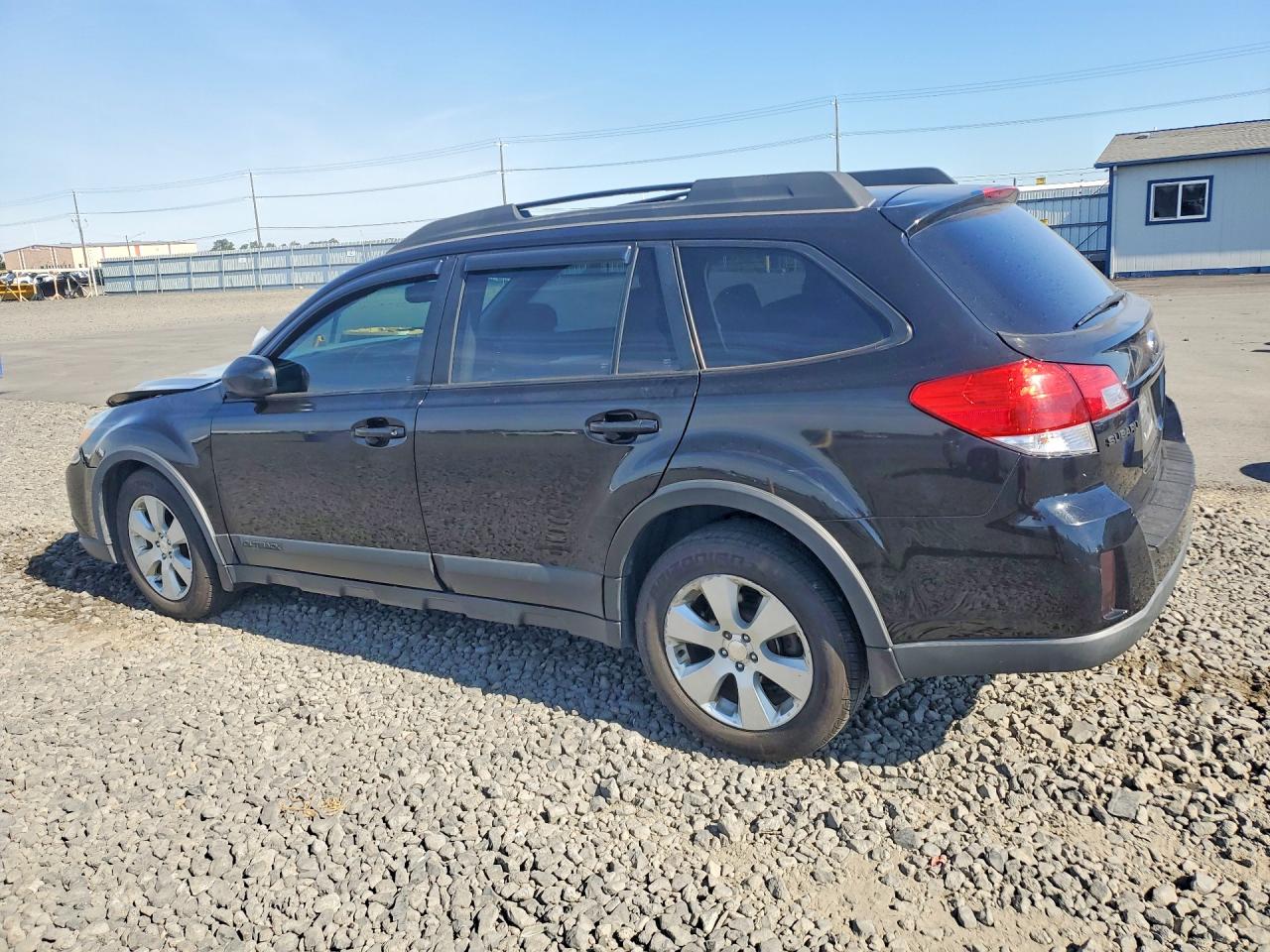 2011 SUBARU OUTBACK