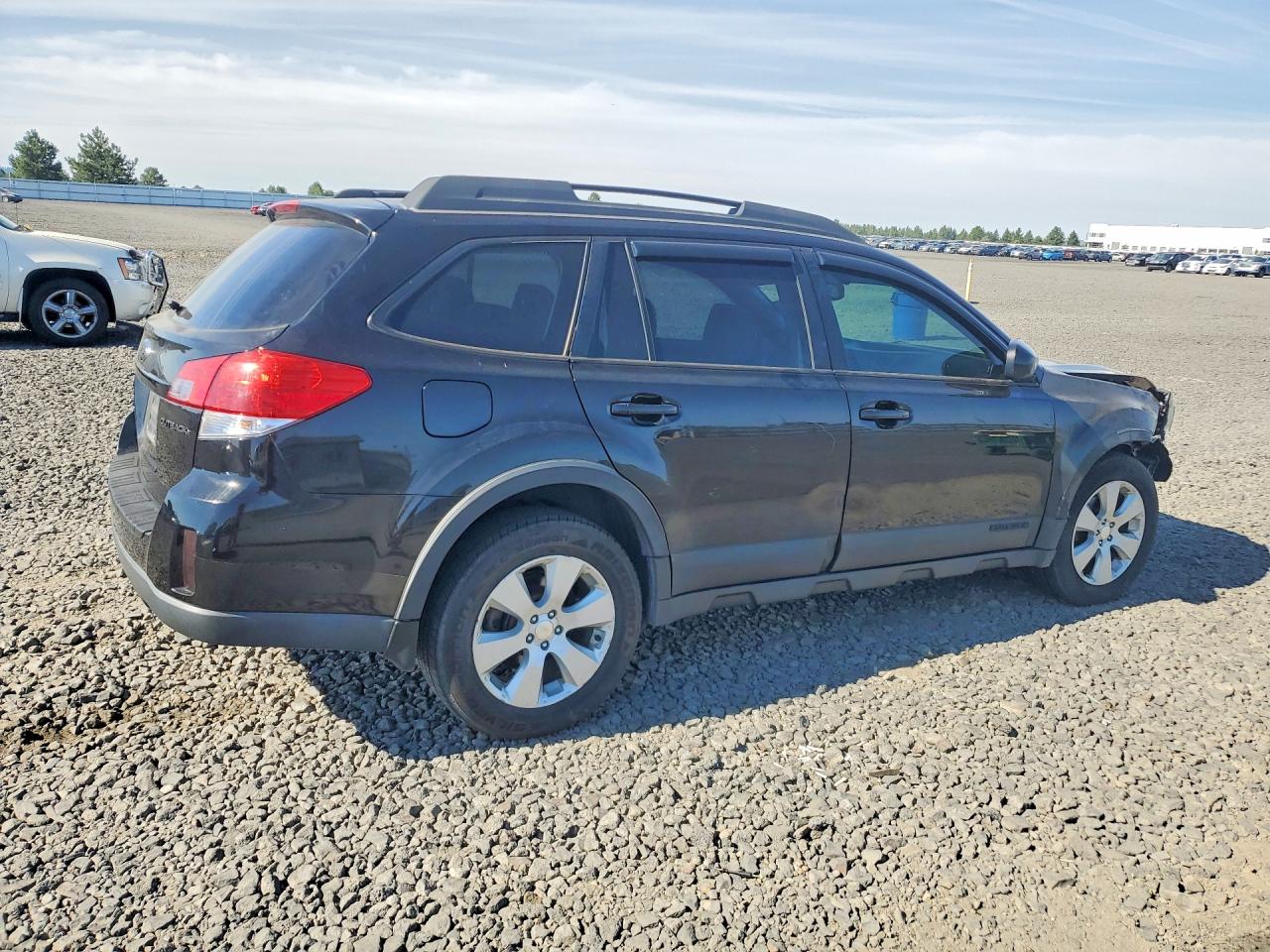 2011 SUBARU OUTBACK