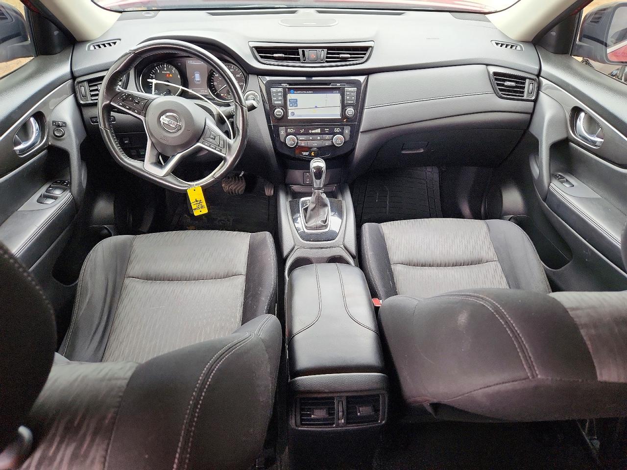 2017 NISSAN ROGUE