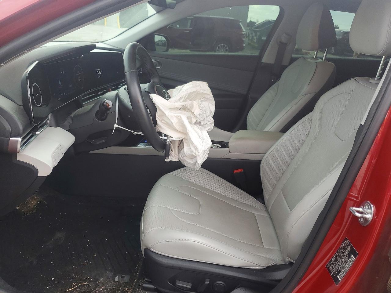 2023 HYUNDAI ELANTRA