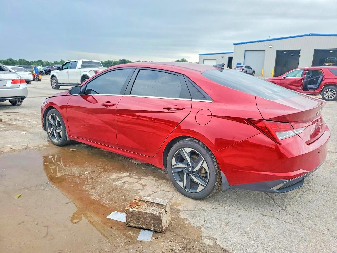 2023 HYUNDAI ELANTRA