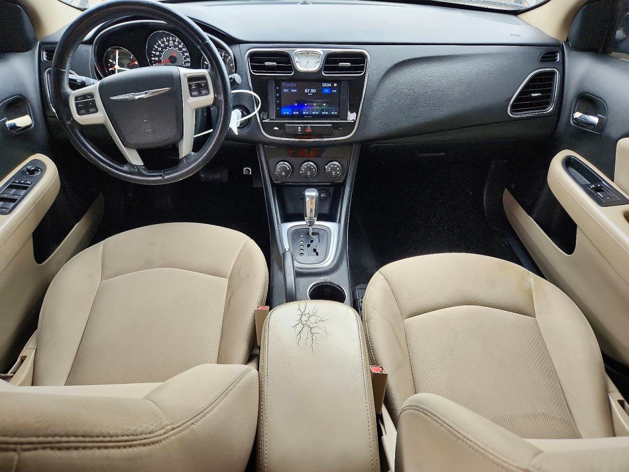 2013 CHRYSLER 200