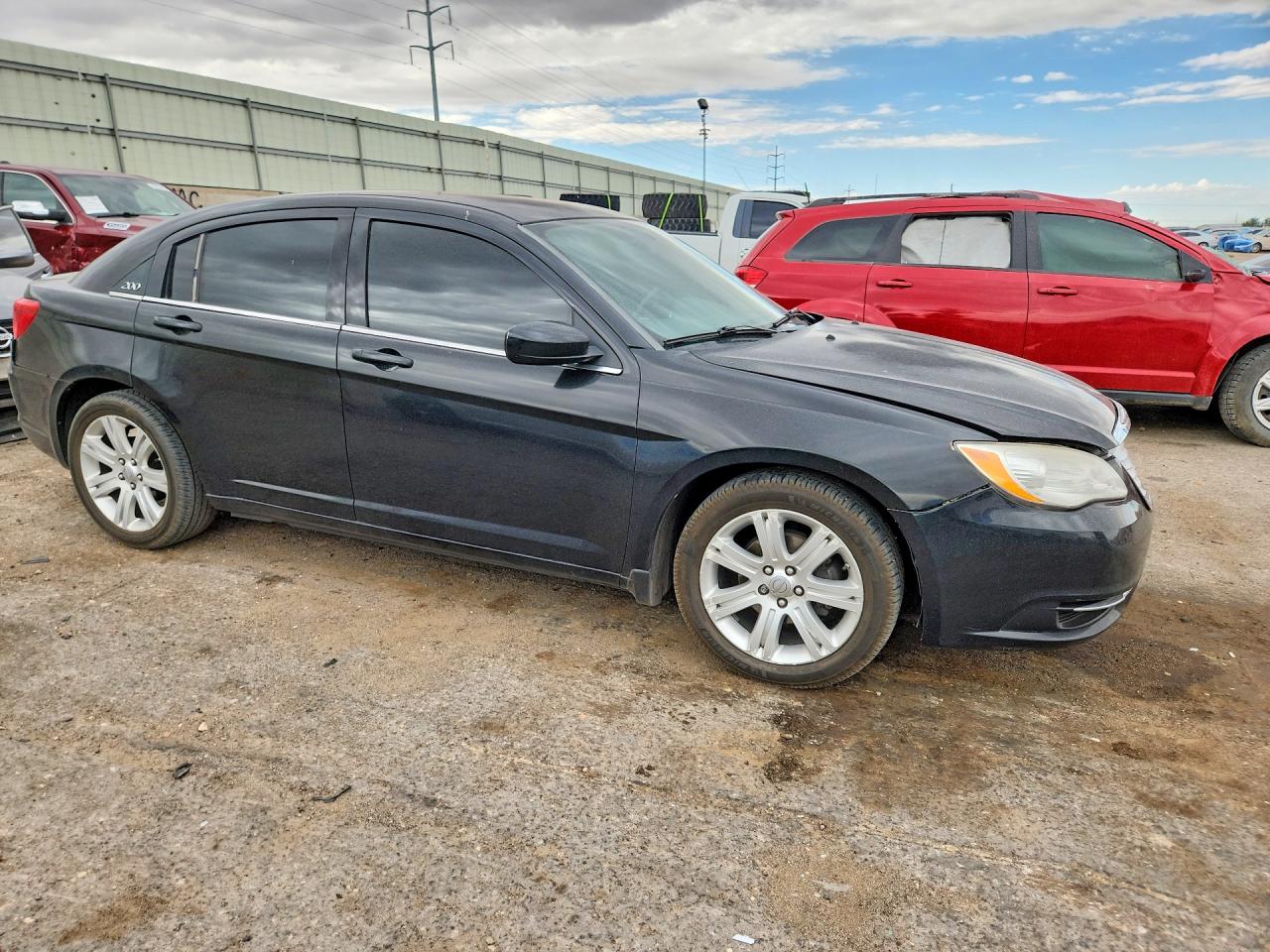 2013 CHRYSLER 200