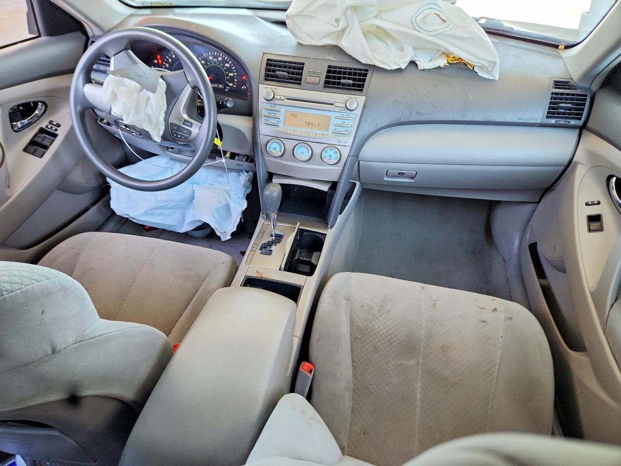 2009 TOYOTA CAMRY