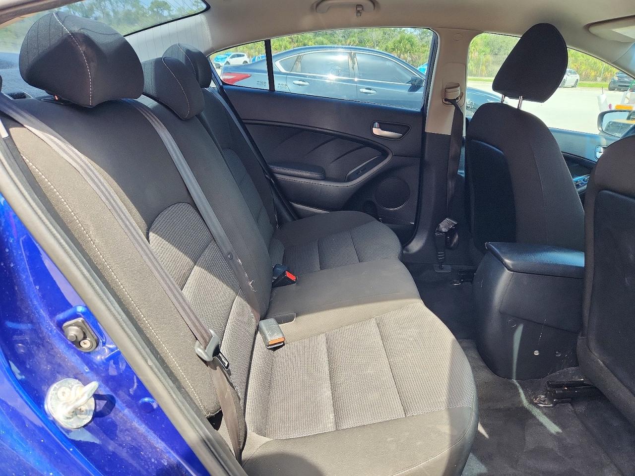 2017 KIA FORTE
