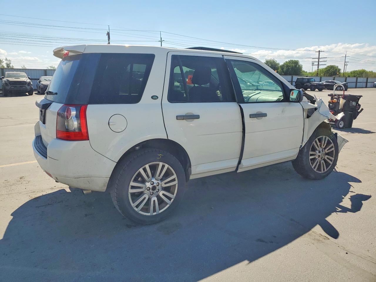 2010 LAND ROVER LR2