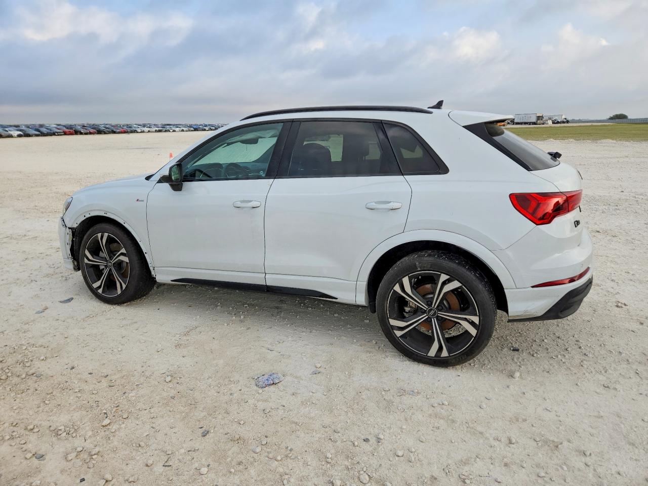 2023 AUDI Q3