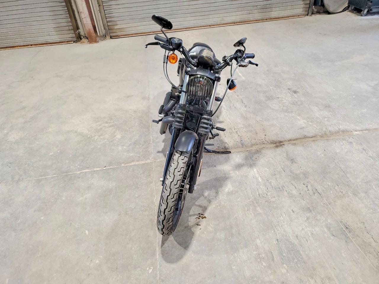2015 HARLEY-DAVIDSON XL