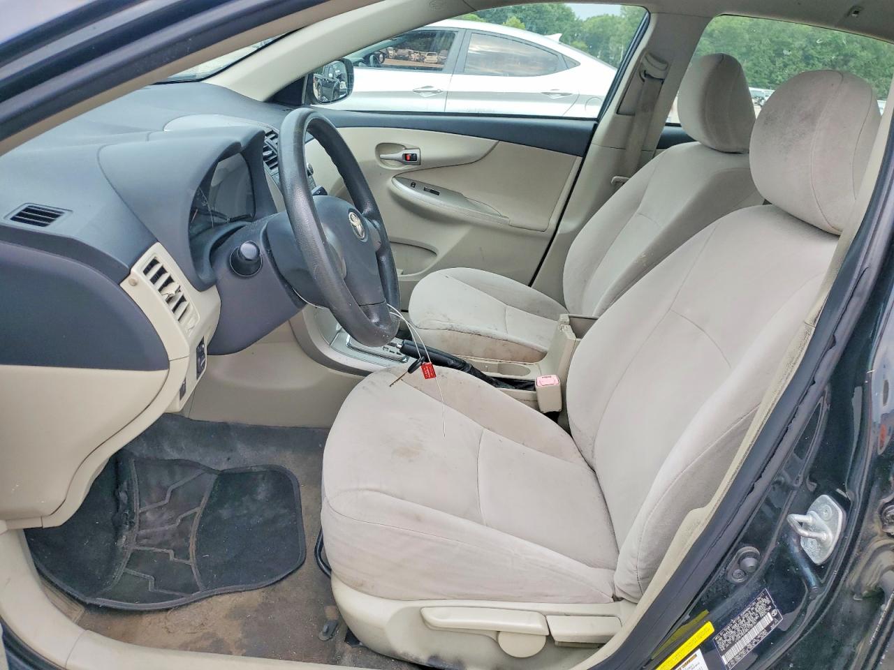2011 TOYOTA COROLLA
