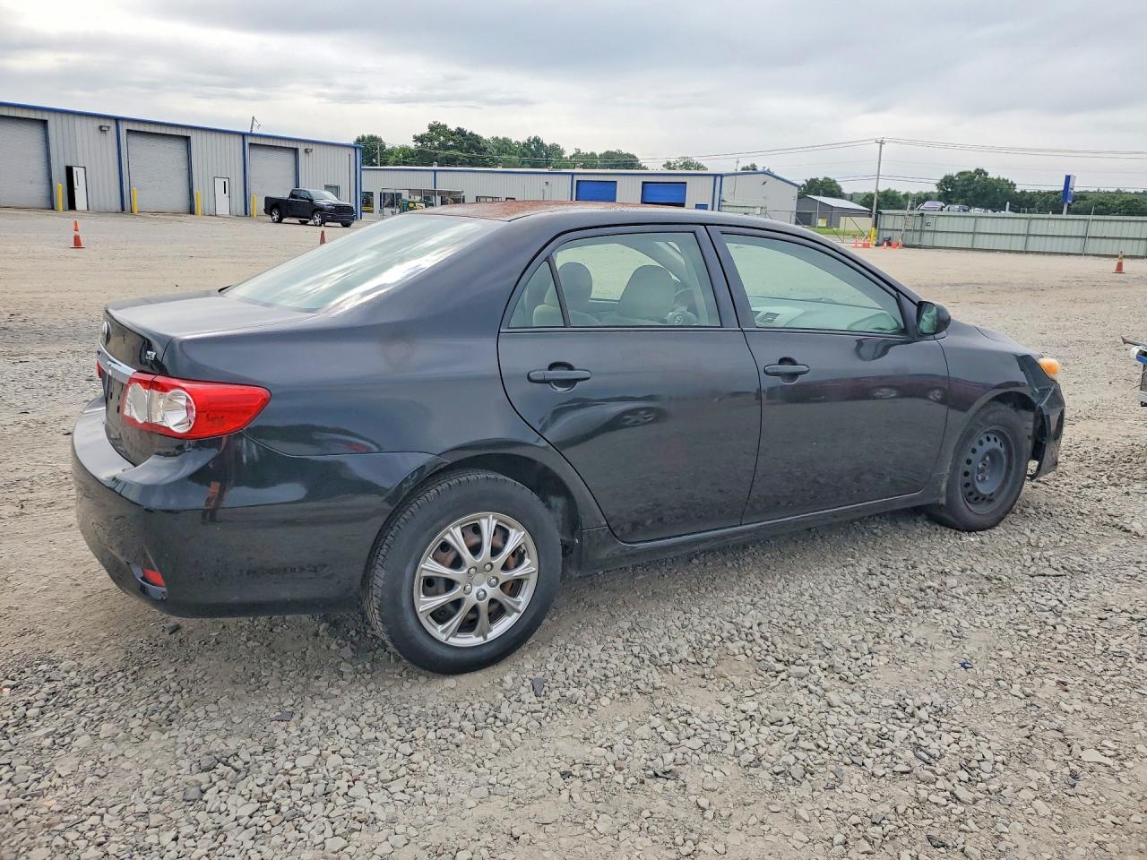 2011 TOYOTA COROLLA