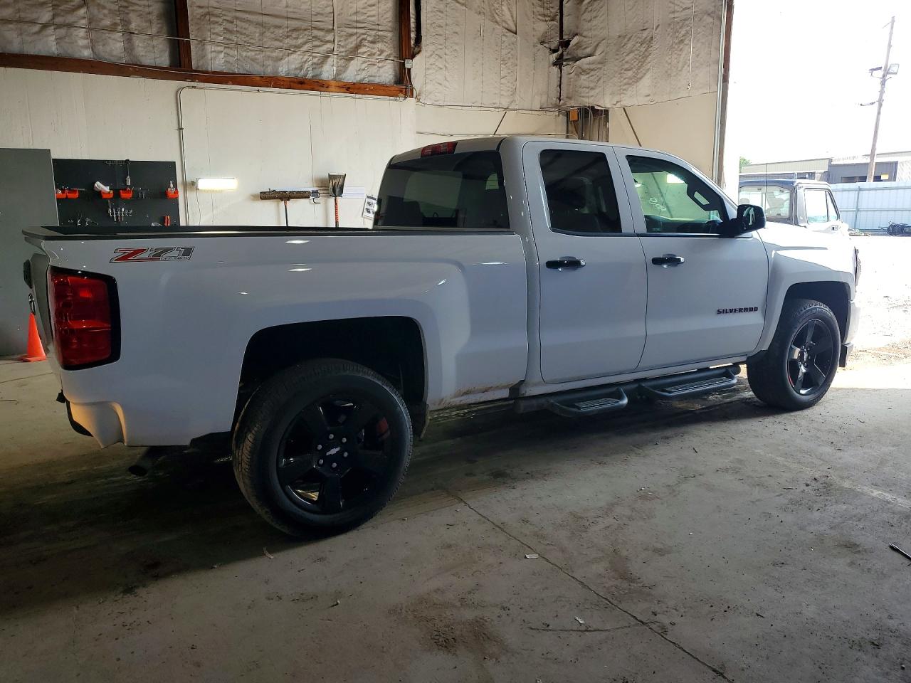 2017 CHEVROLET SILVERADO