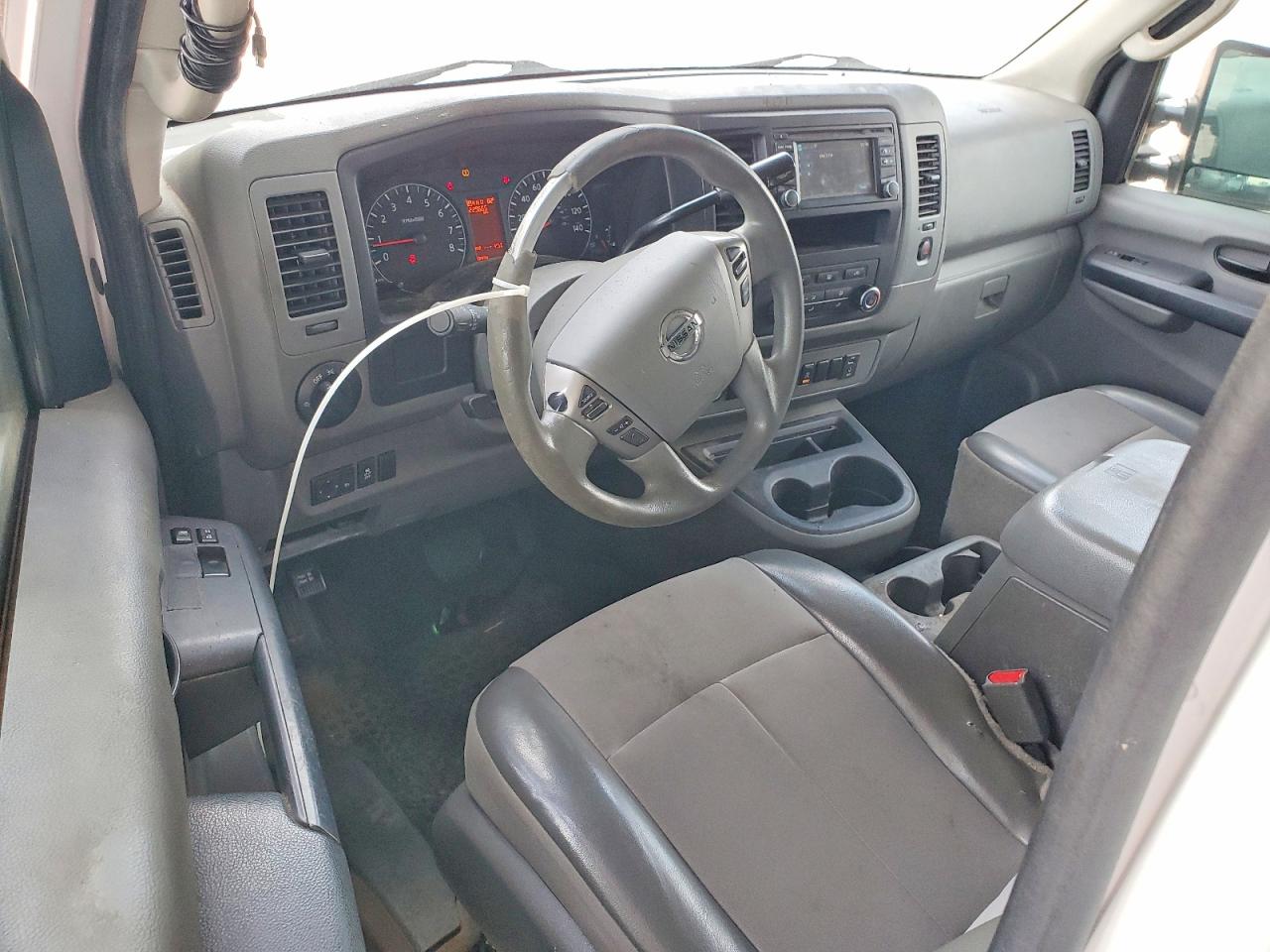 2015 NISSAN NV