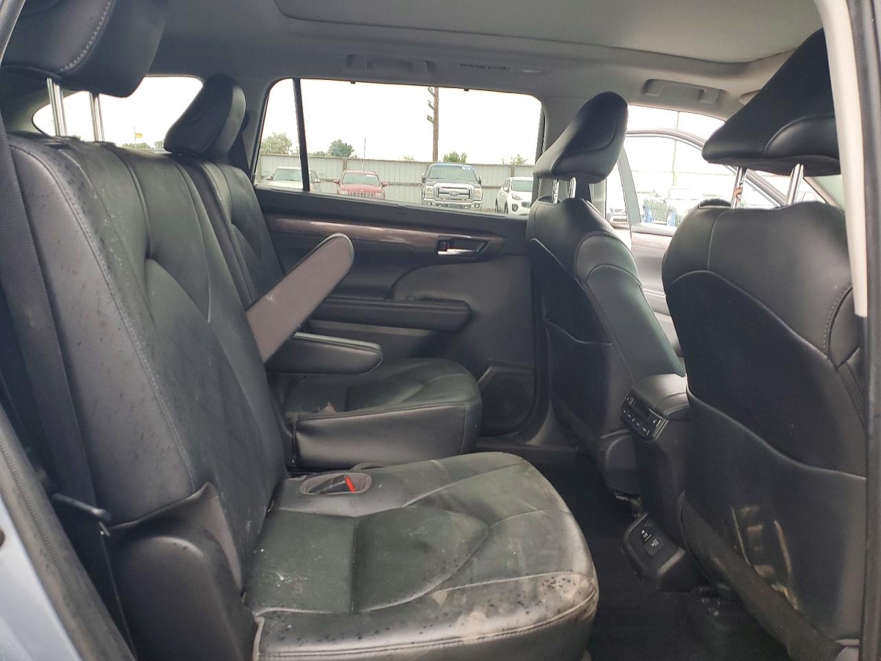 2021 TOYOTA HIGHLANDER