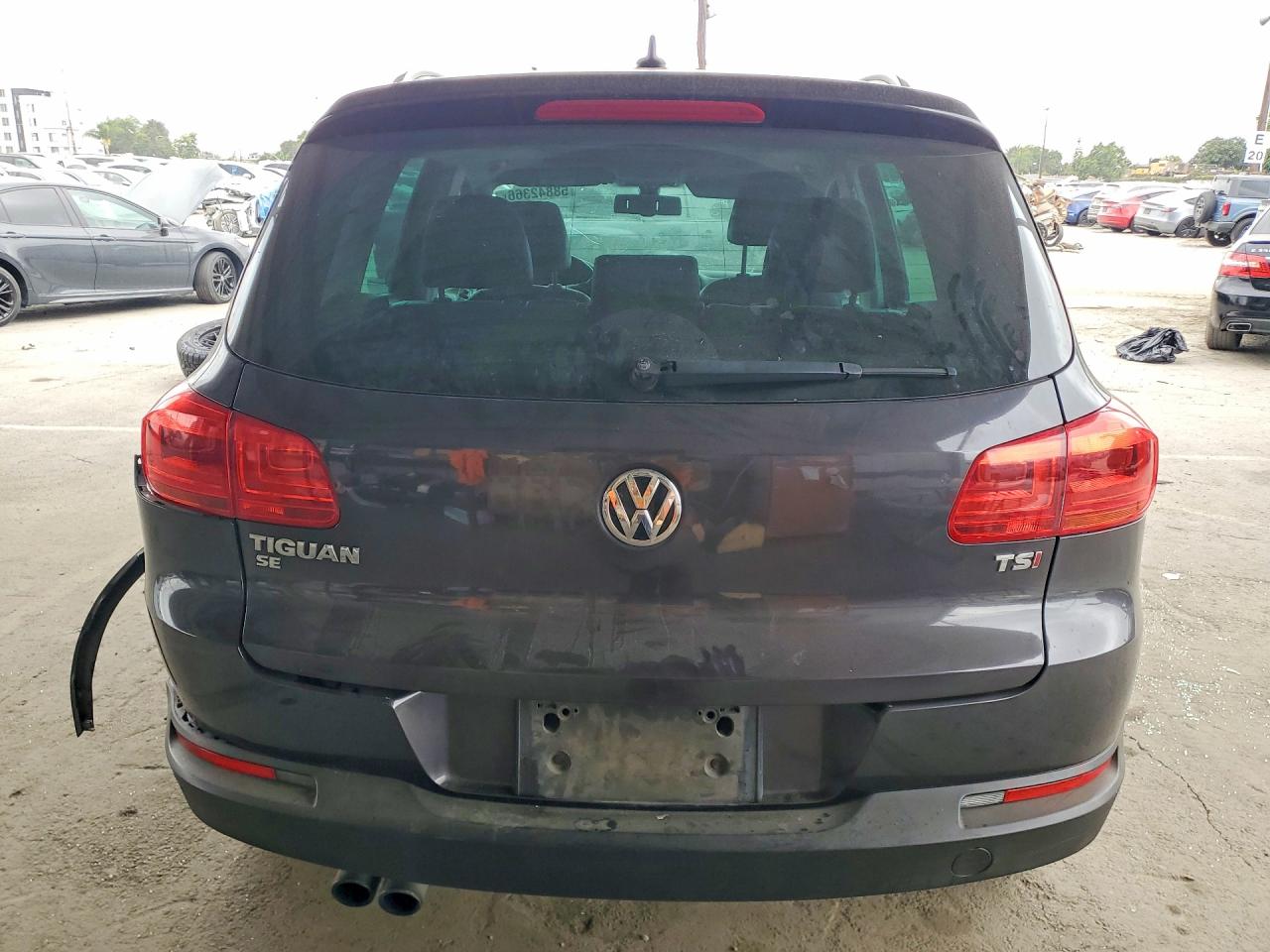2016 VOLKSWAGEN TIGUAN