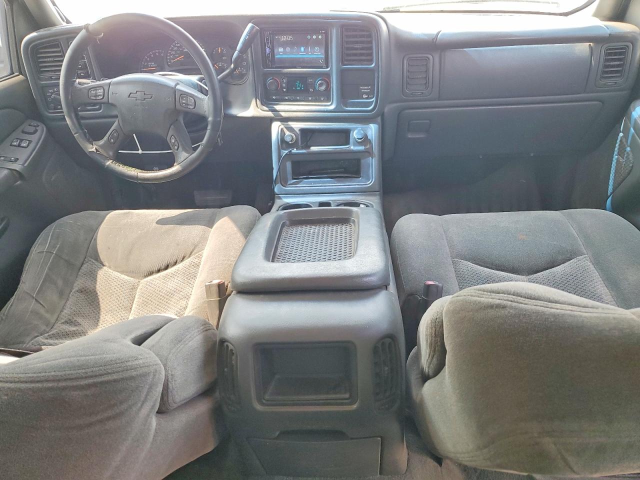 2004 CHEVROLET SILVERADO
