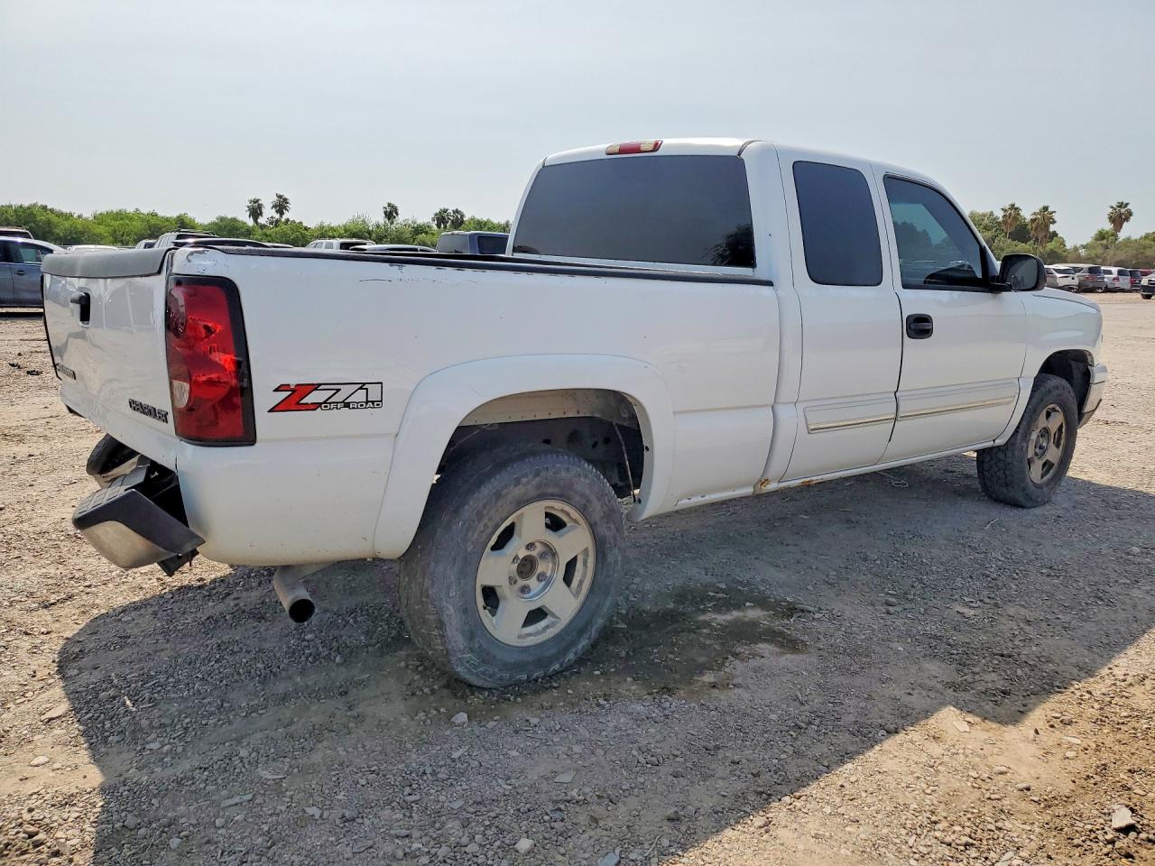 2004 CHEVROLET SILVERADO