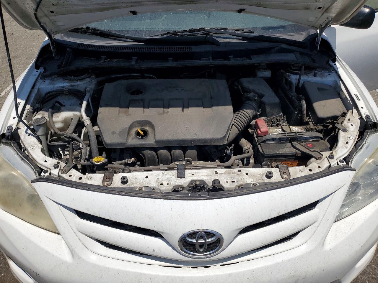 2011 TOYOTA COROLLA