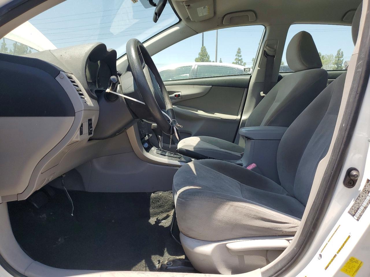 2011 TOYOTA COROLLA