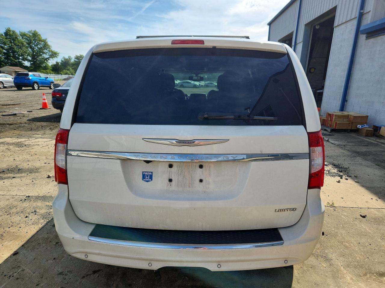 2013 CHRYSLER MINIVAN