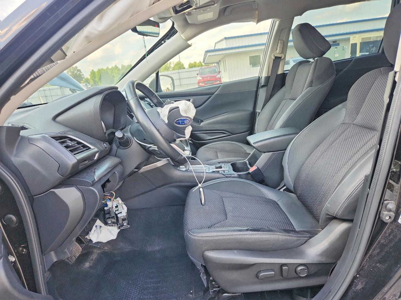 2021 SUBARU FORESTER