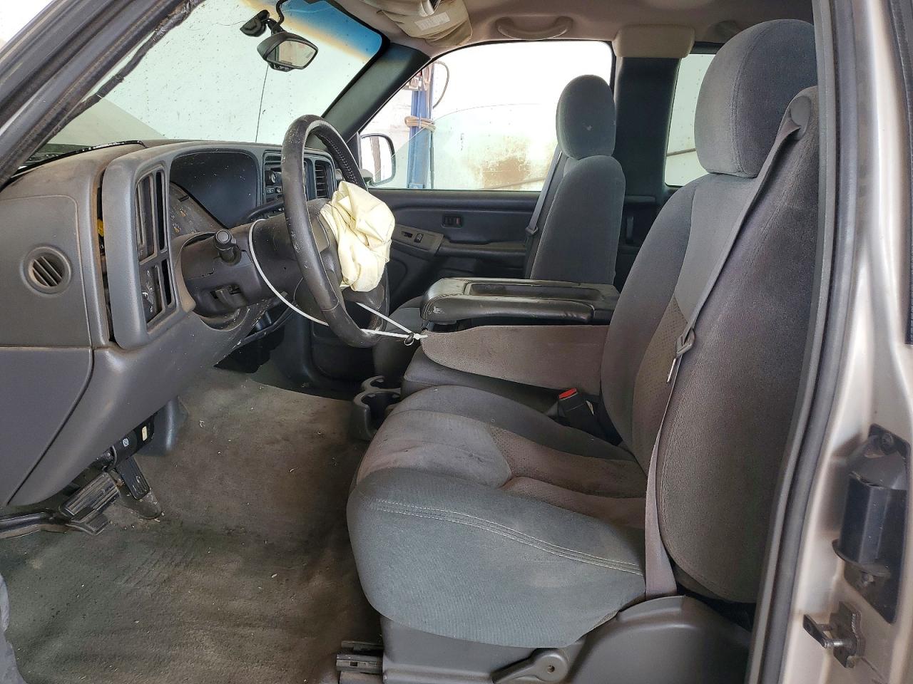 2004 CHEVROLET SILVERADO