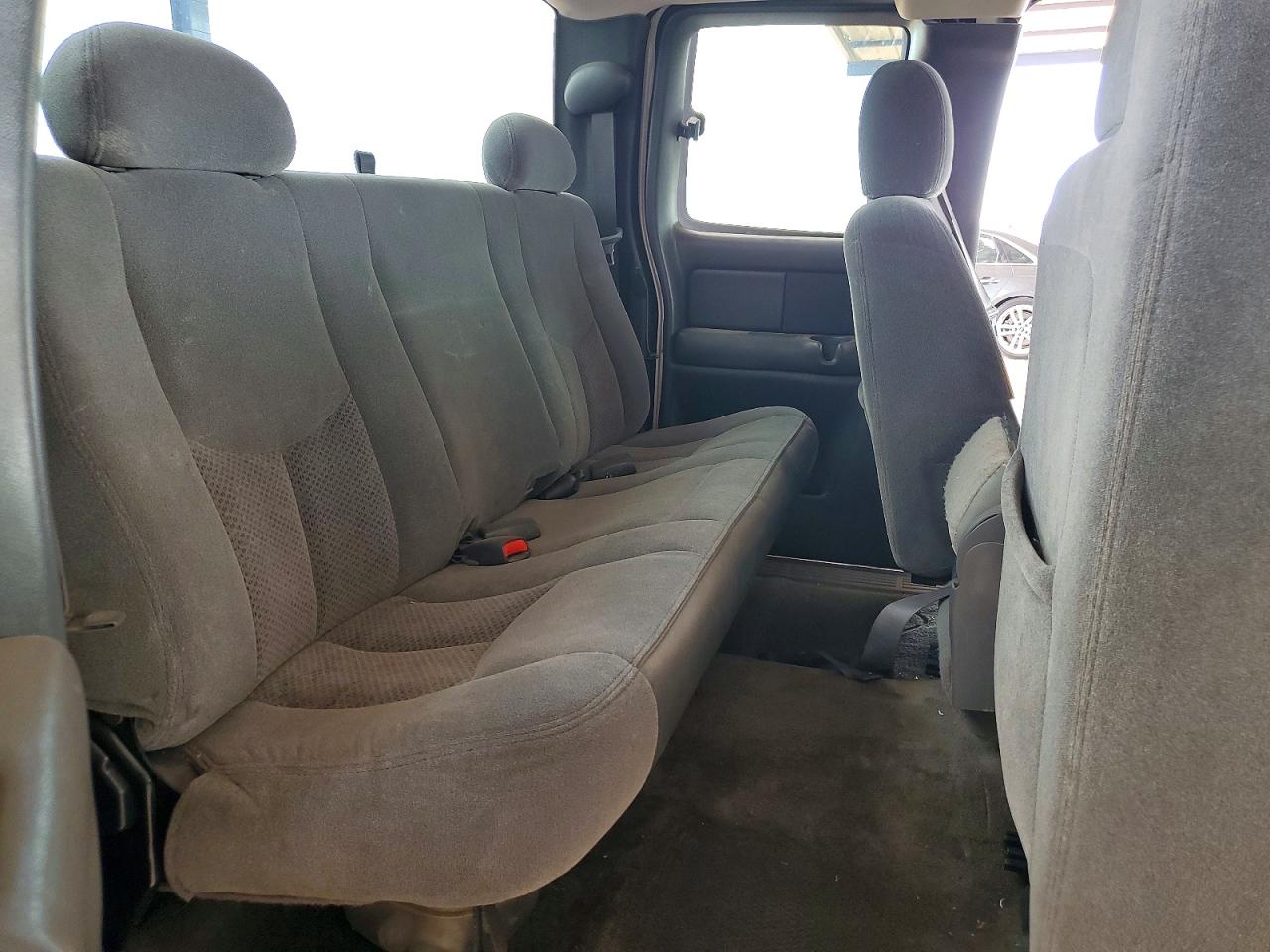 2004 CHEVROLET SILVERADO
