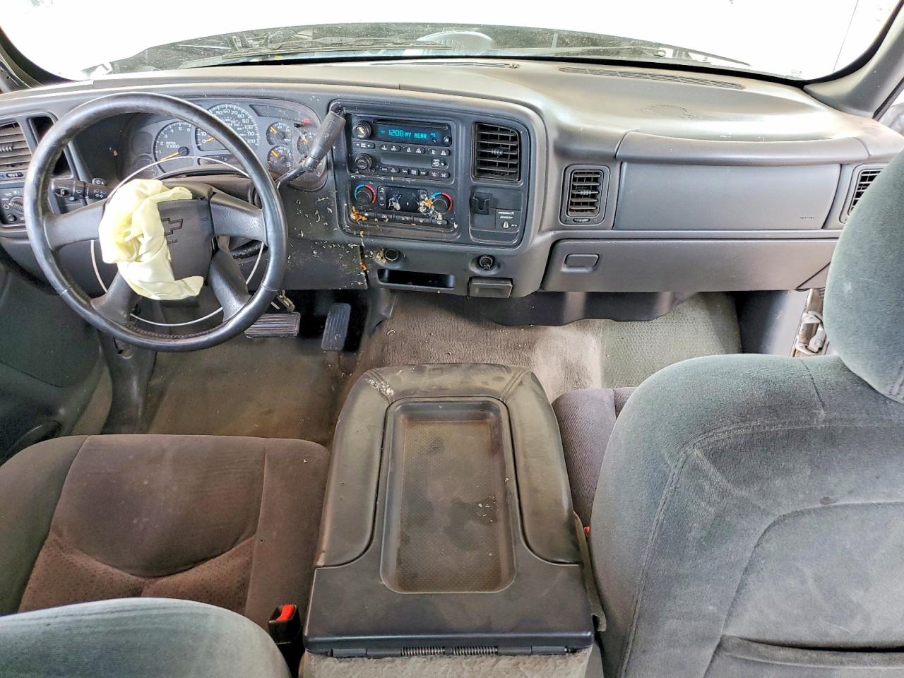 2004 CHEVROLET SILVERADO
