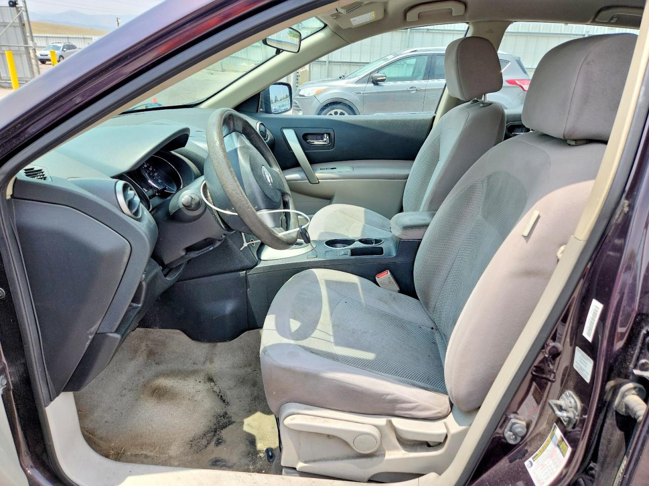 2014 NISSAN ROGUE
