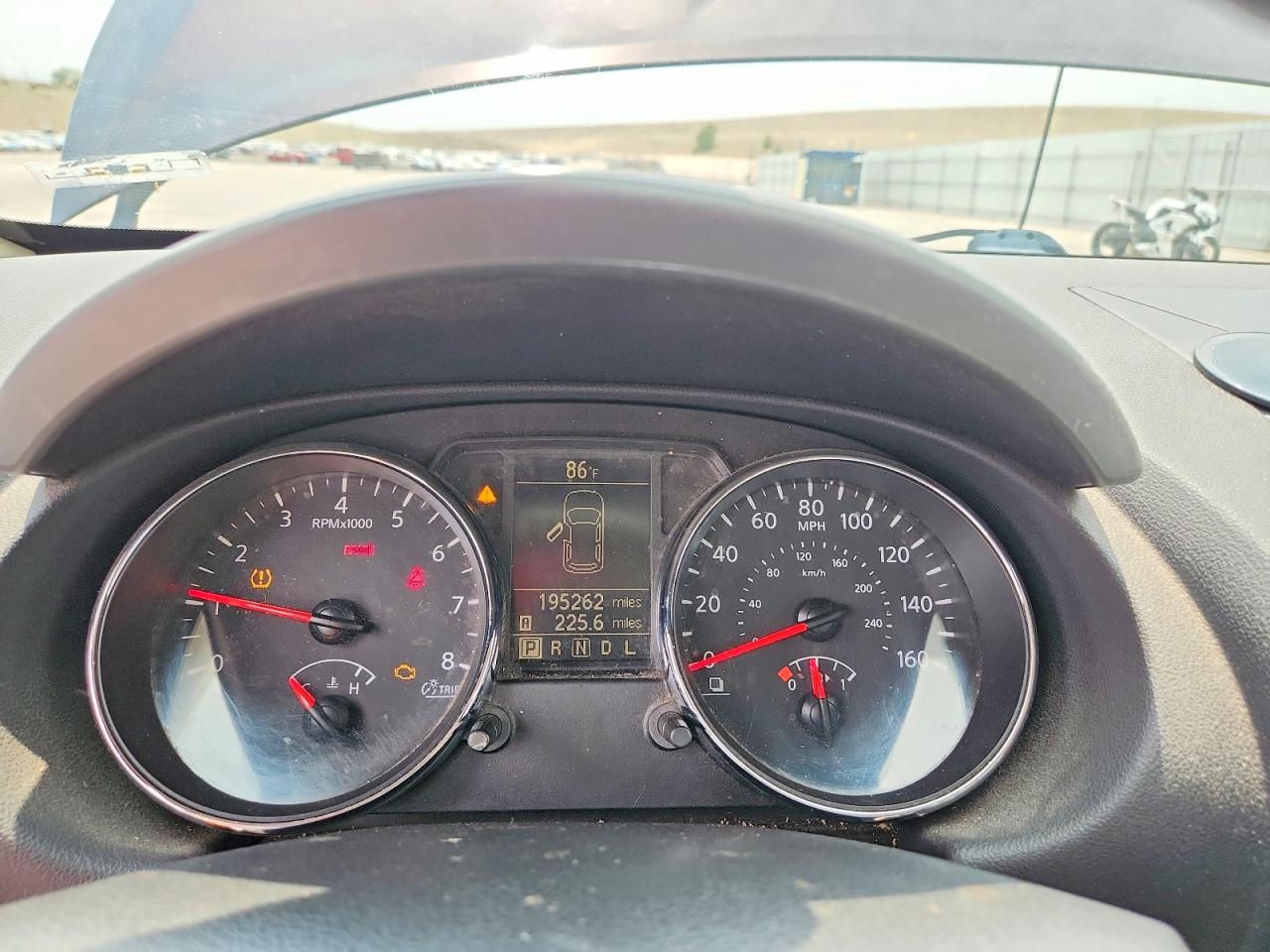 2014 NISSAN ROGUE