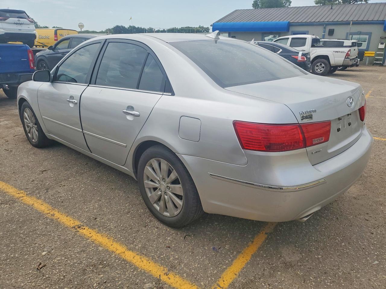 2009 HYUNDAI SONATA