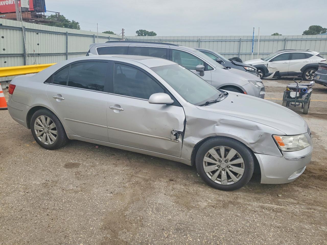 2009 HYUNDAI SONATA