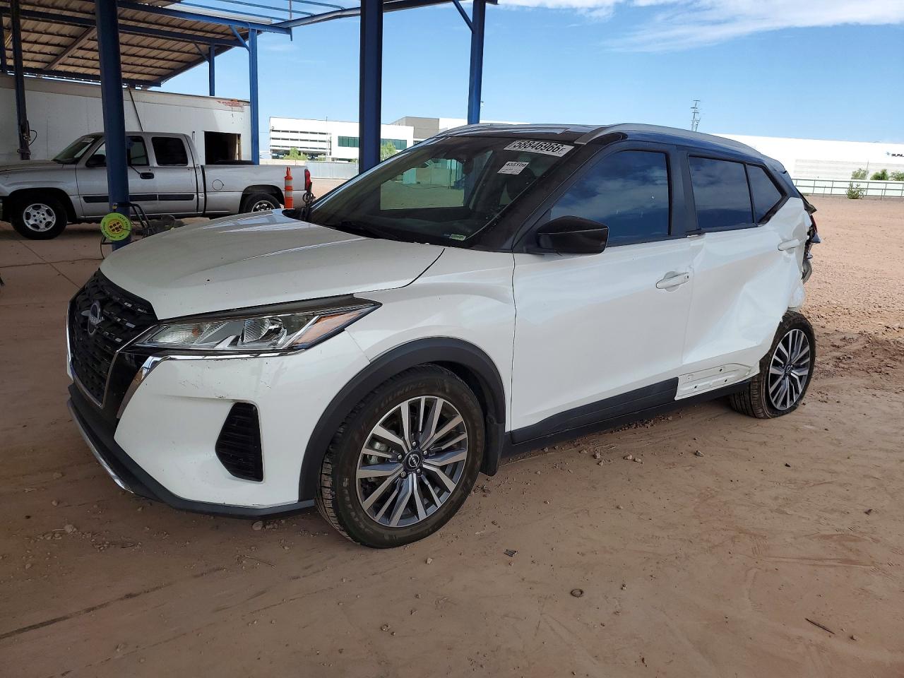 2022 NISSAN KICKS