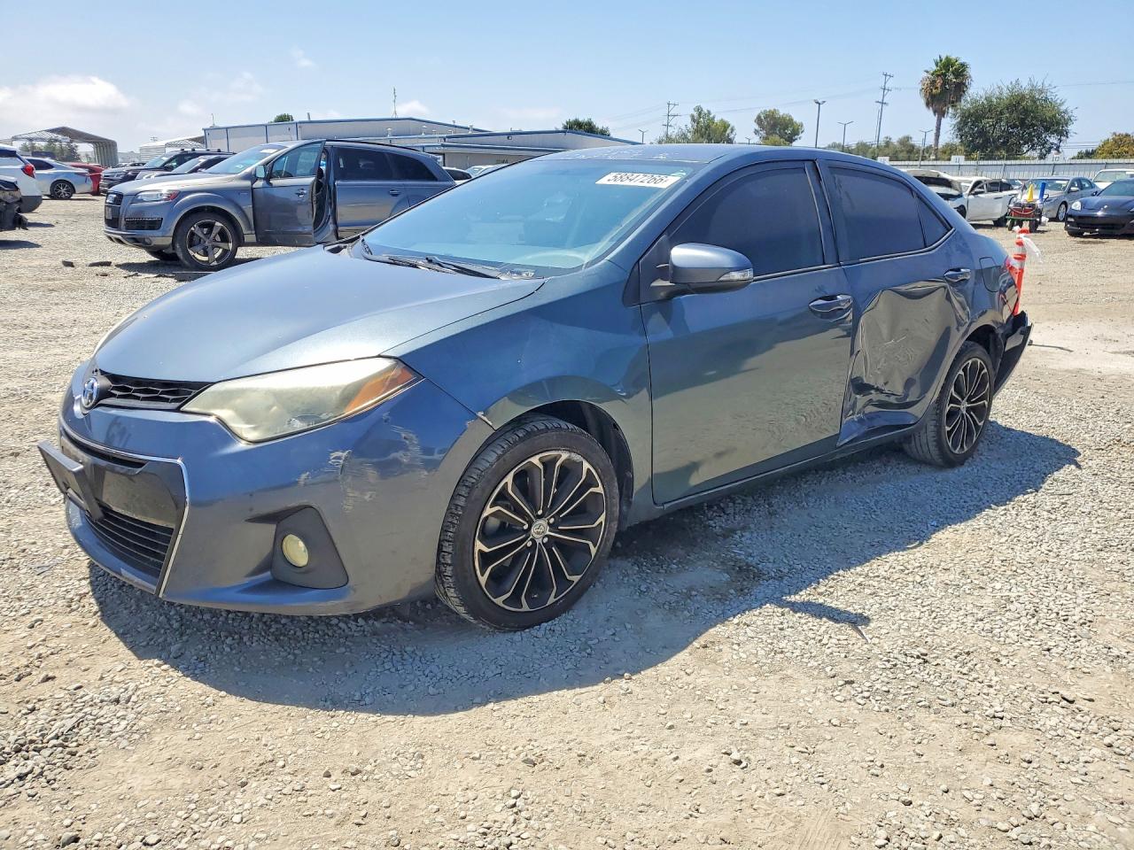 2015 TOYOTA COROLLA