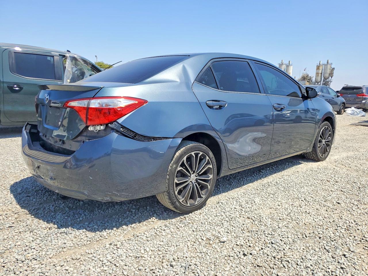 2015 TOYOTA COROLLA