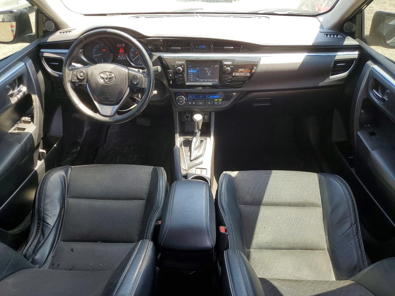2015 TOYOTA COROLLA