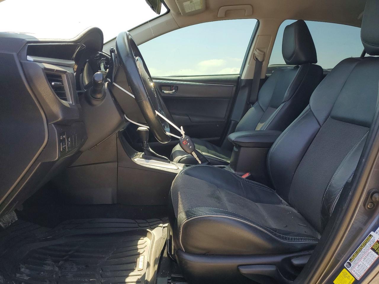 2015 TOYOTA COROLLA