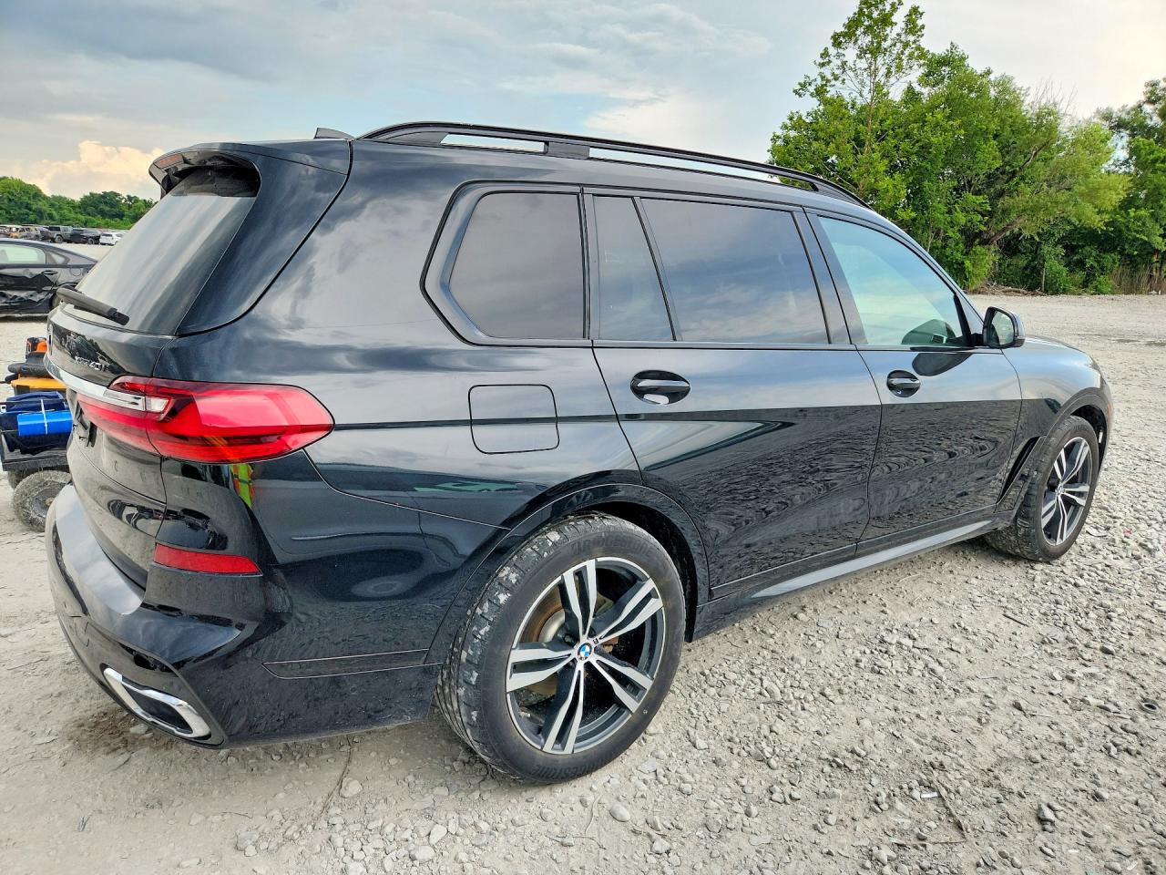 2020 BMW X7