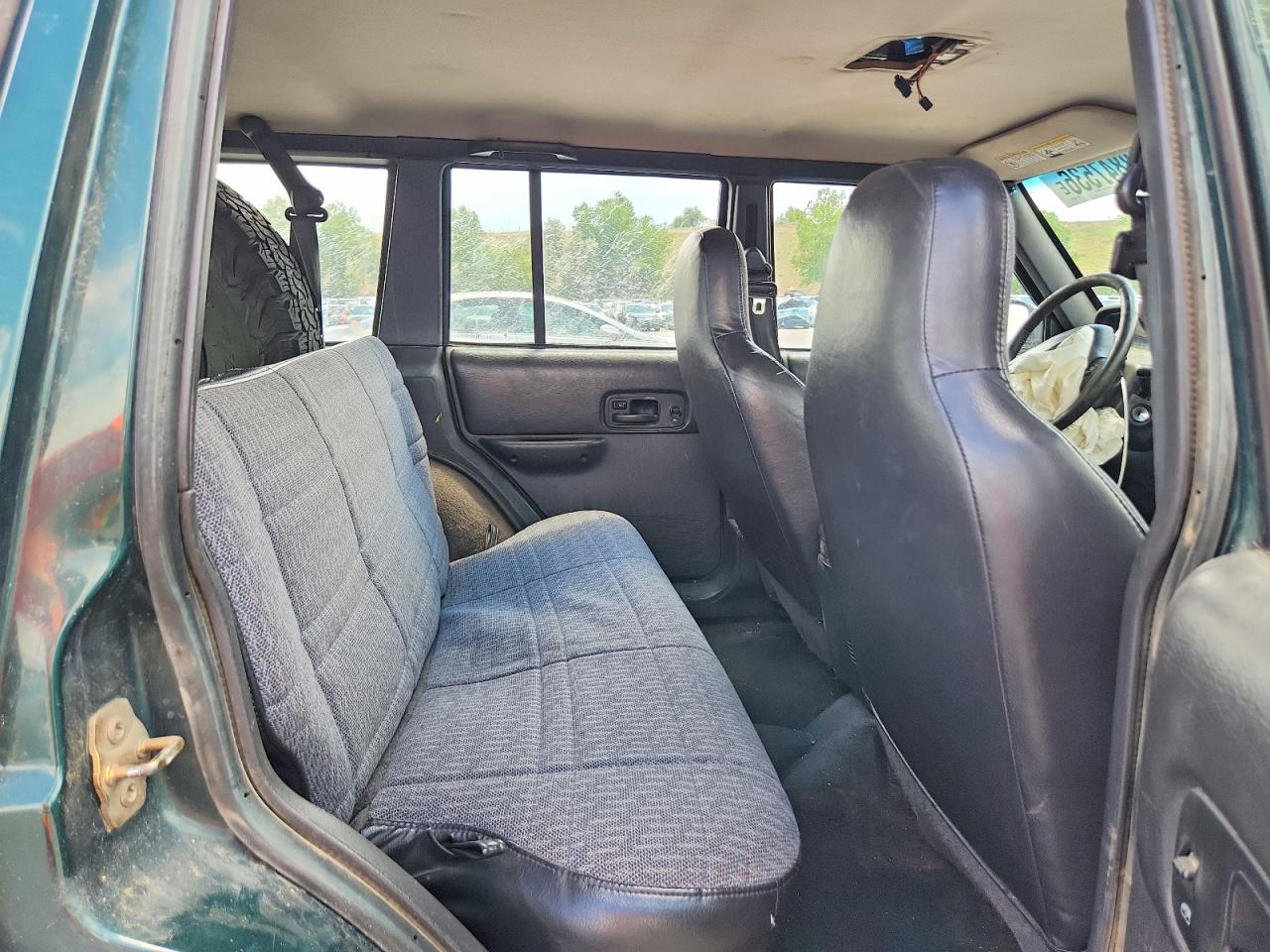 2001 JEEP CHEROKEE