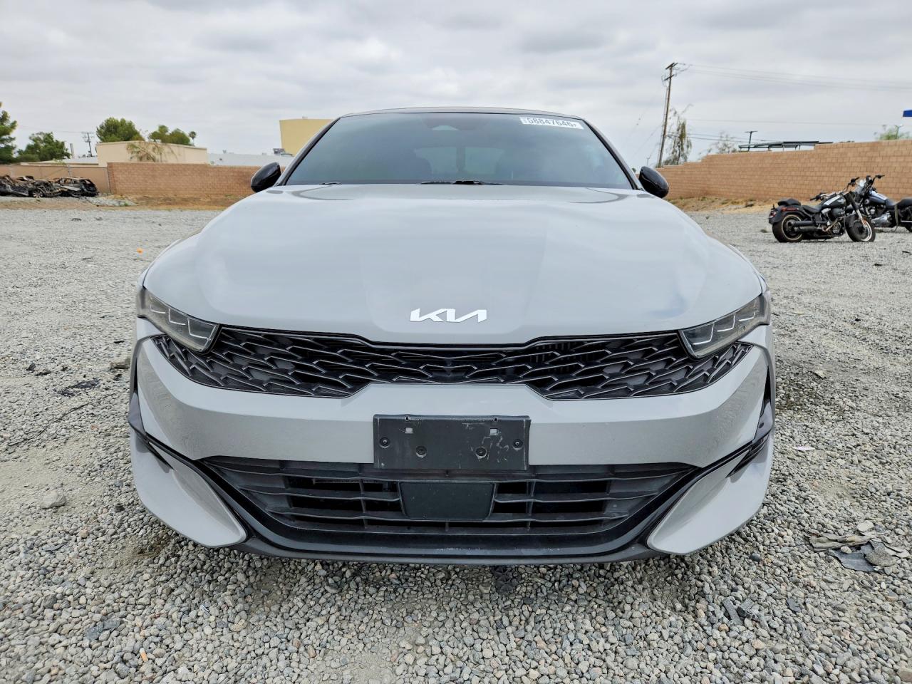 2022 KIA K5