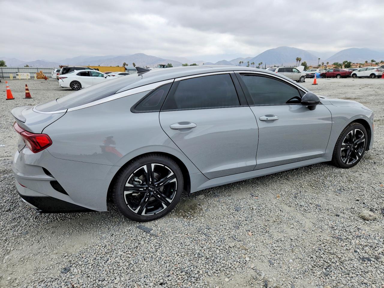2022 KIA K5