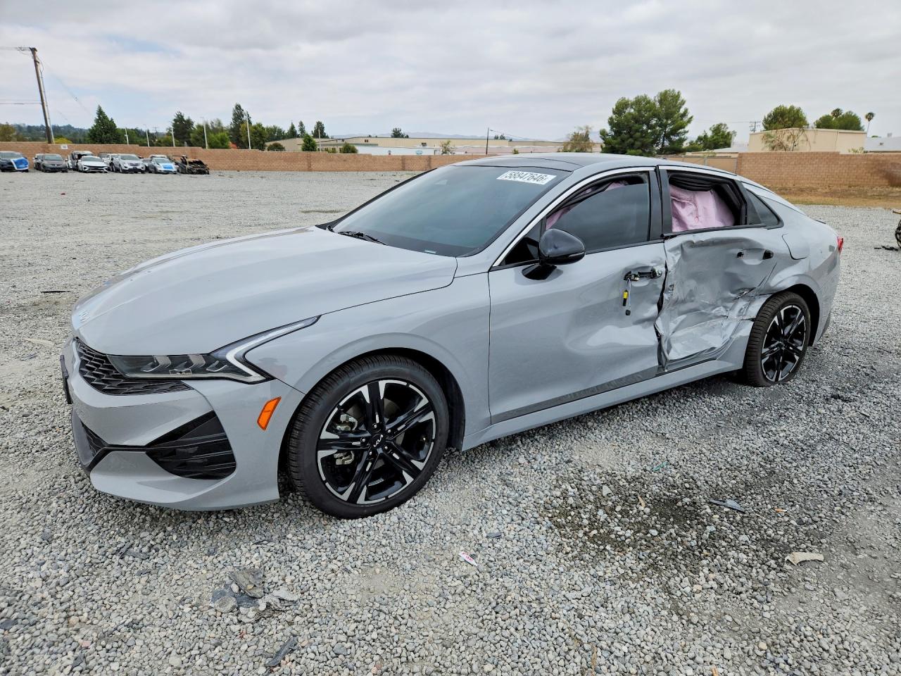 2022 KIA K5