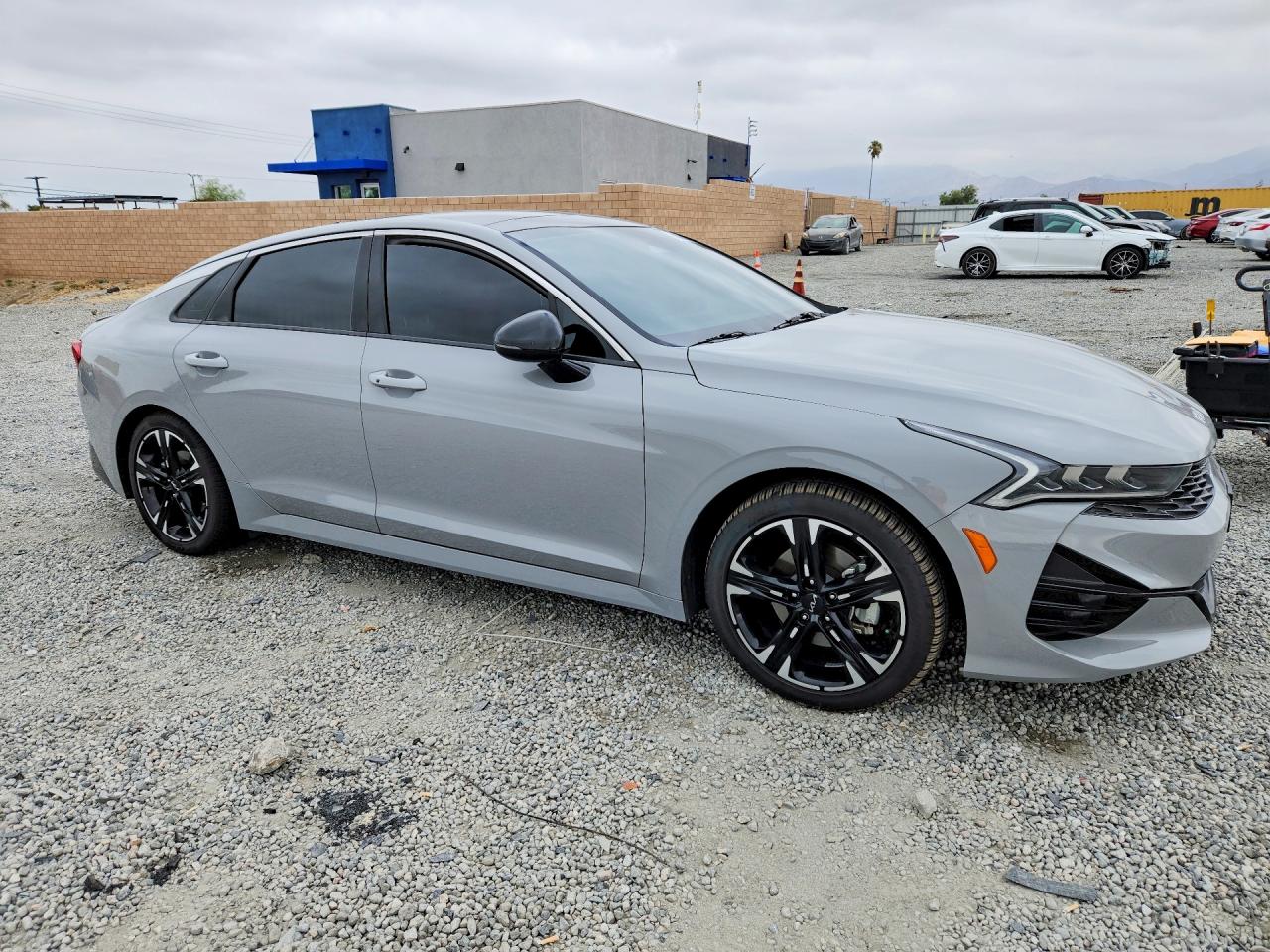 2022 KIA K5
