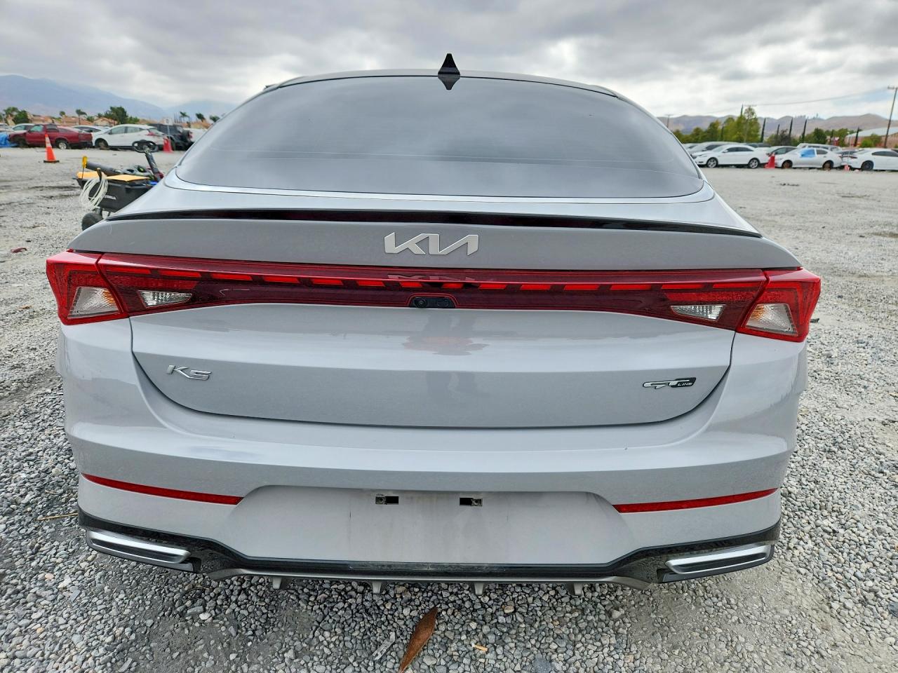 2022 KIA K5