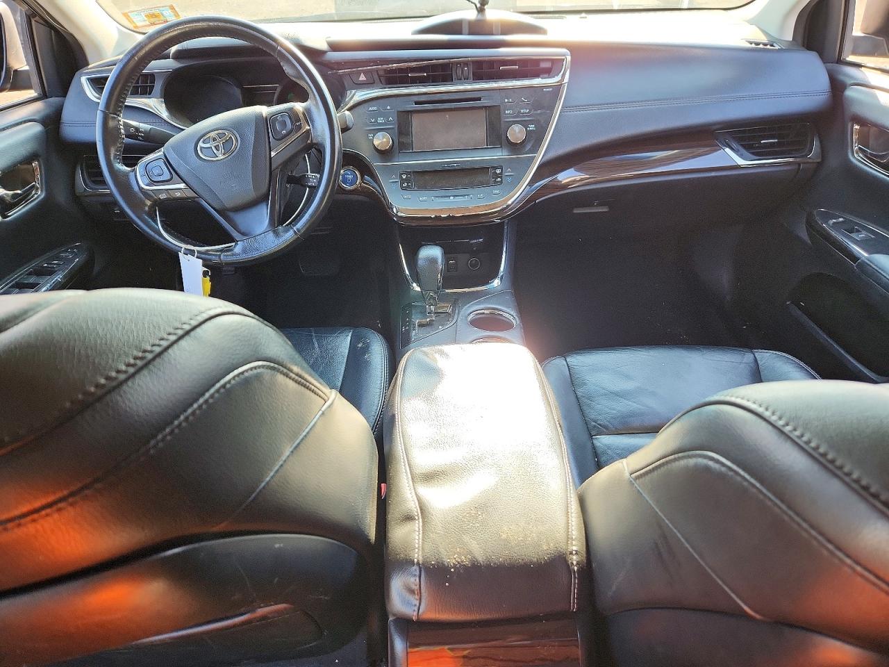 2013 TOYOTA AVALON