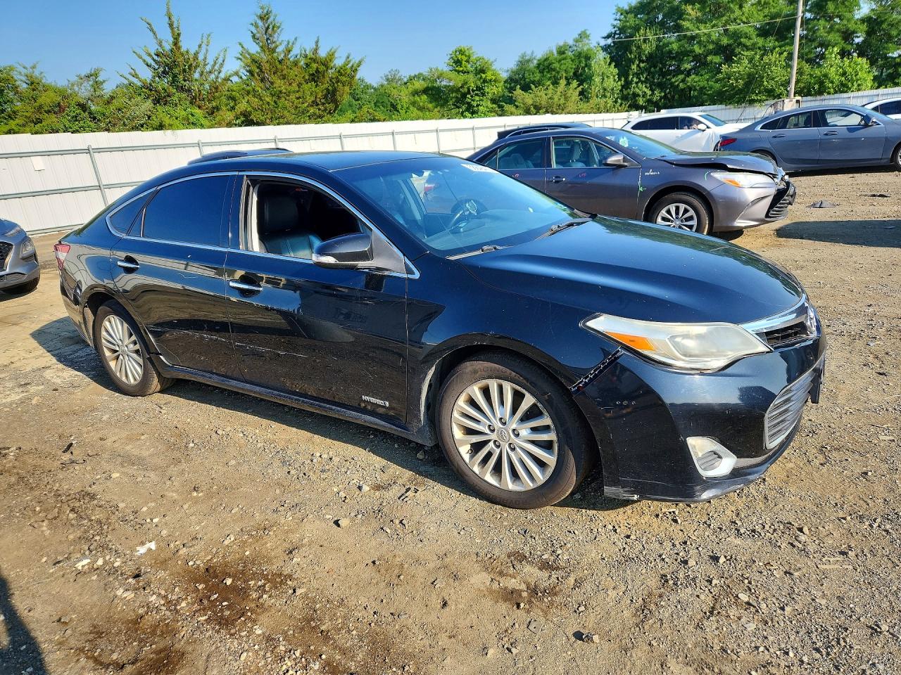 2013 TOYOTA AVALON