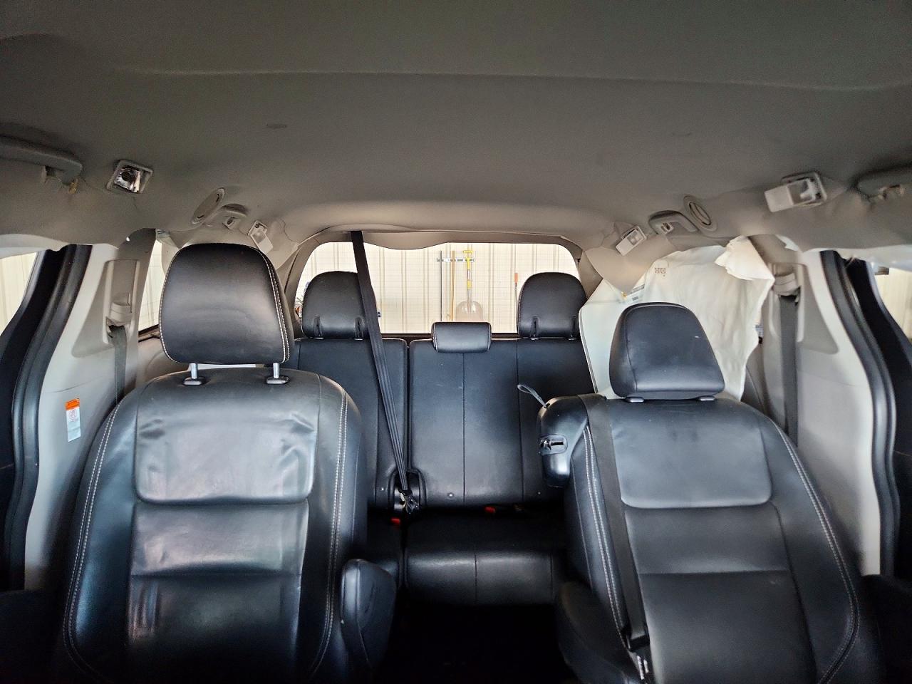 2016 TOYOTA SIENNA